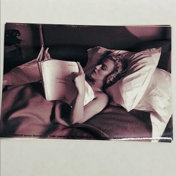 Other - Marilyn Monroe Sticker‎